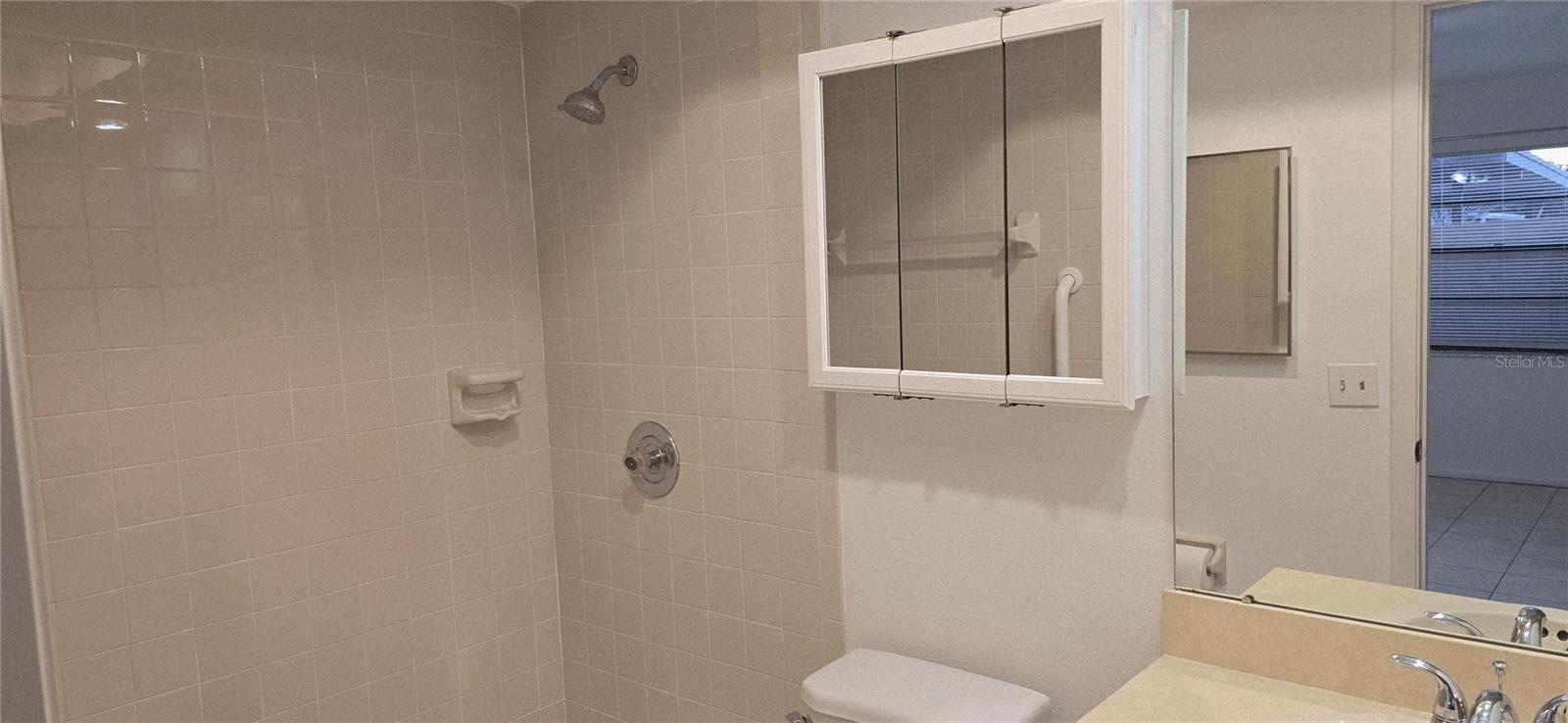 2214 OAK WIND DR — photo 26