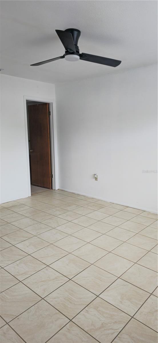 2214 OAK WIND DR — photo 29