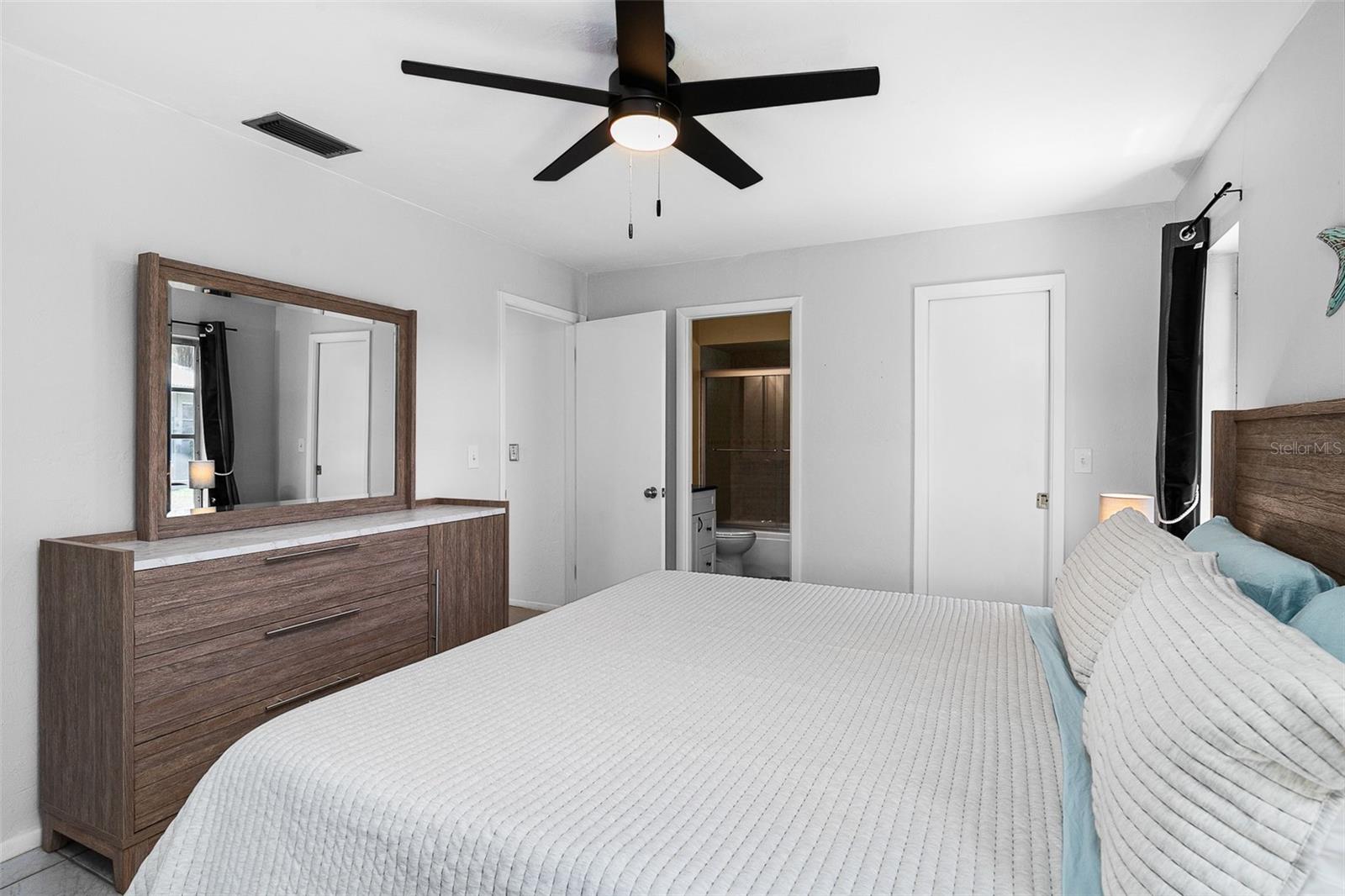 7460 MARIANA DR — photo 23