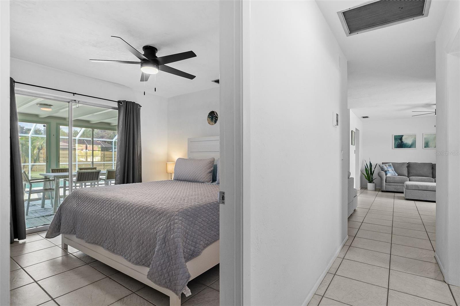 7460 MARIANA DR — photo 29
