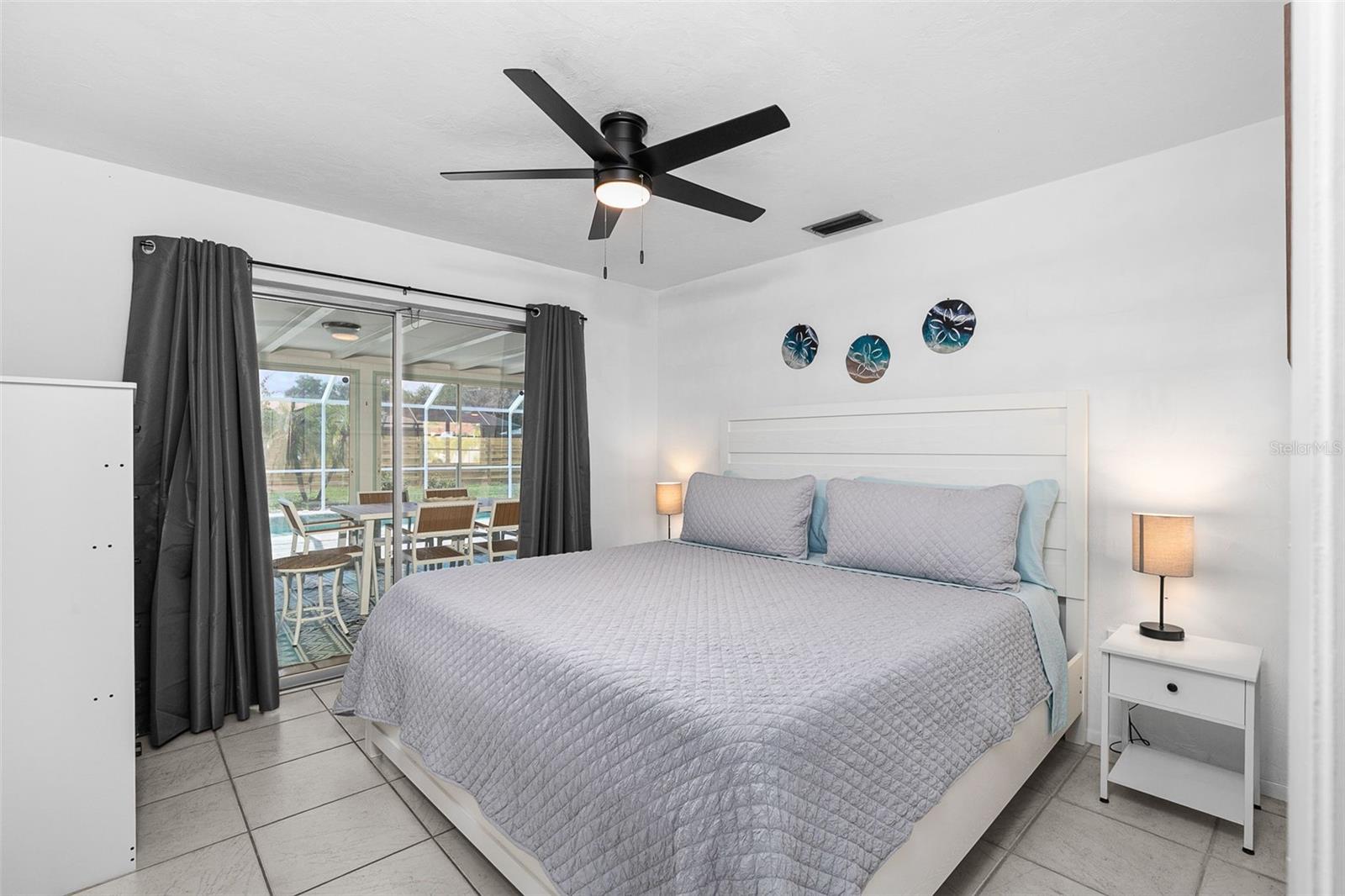 7460 MARIANA DR — photo 31