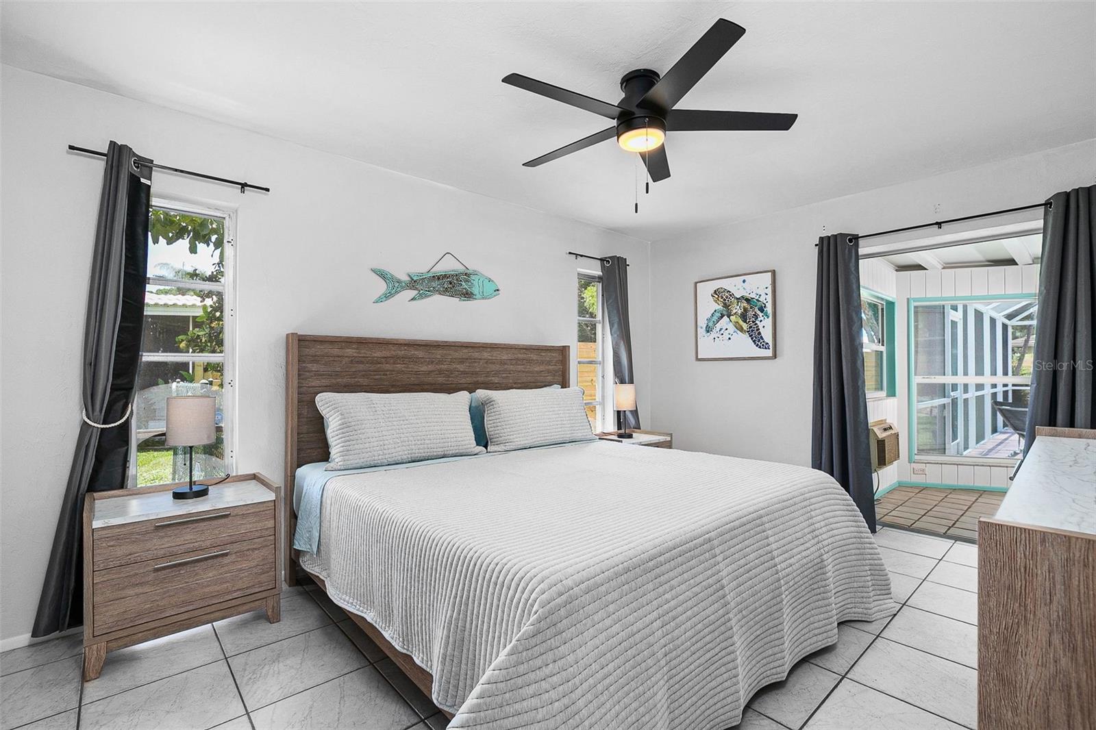 7460 MARIANA DR — photo 24