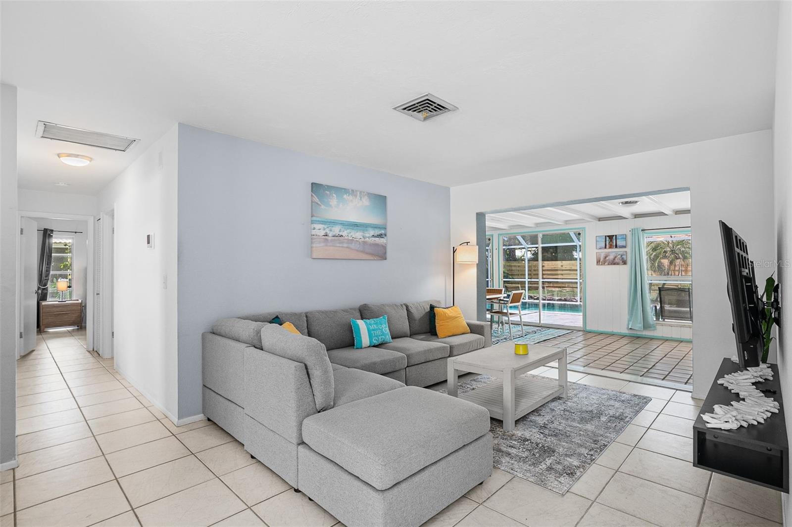 7460 MARIANA DR — photo 4