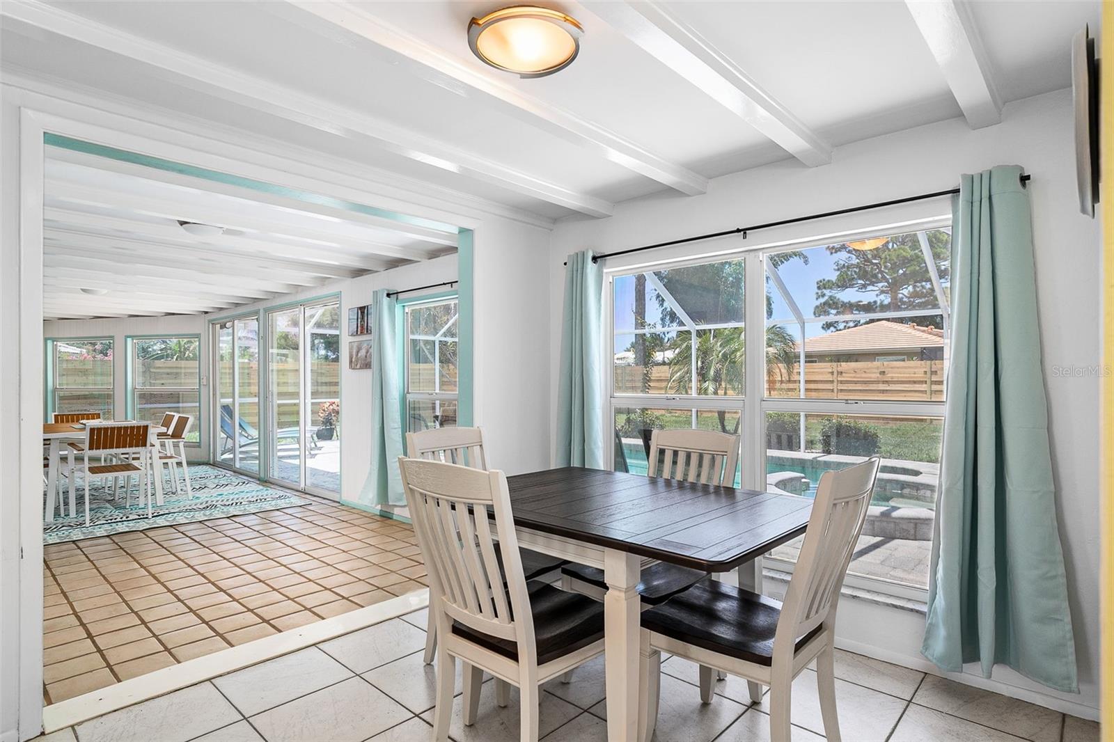 7460 MARIANA DR — photo 15