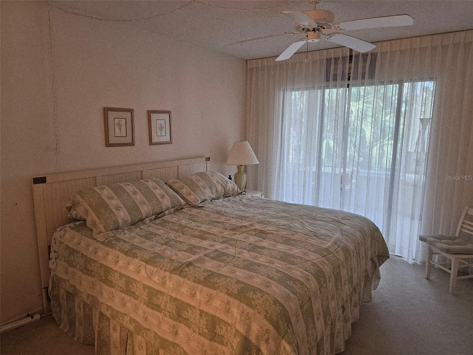 586 LAKESIDE DR #586 — photo 11