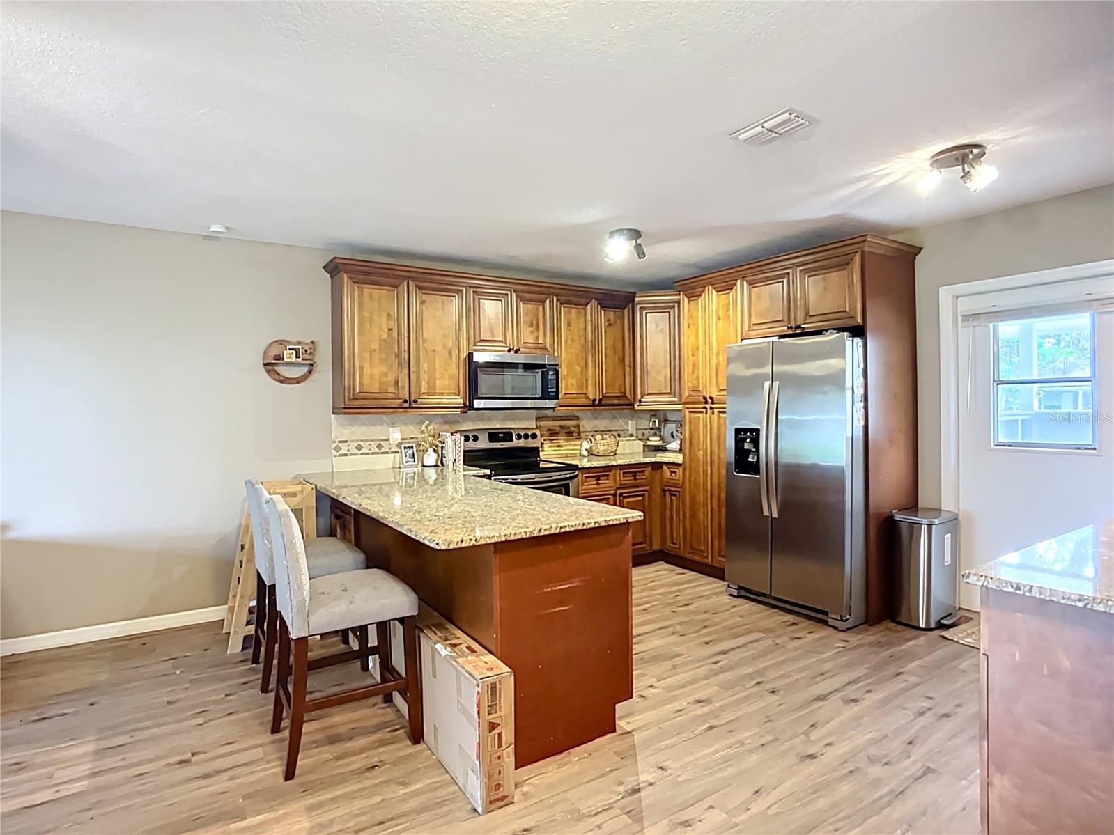 1304 ALFRED ST #B — photo 9