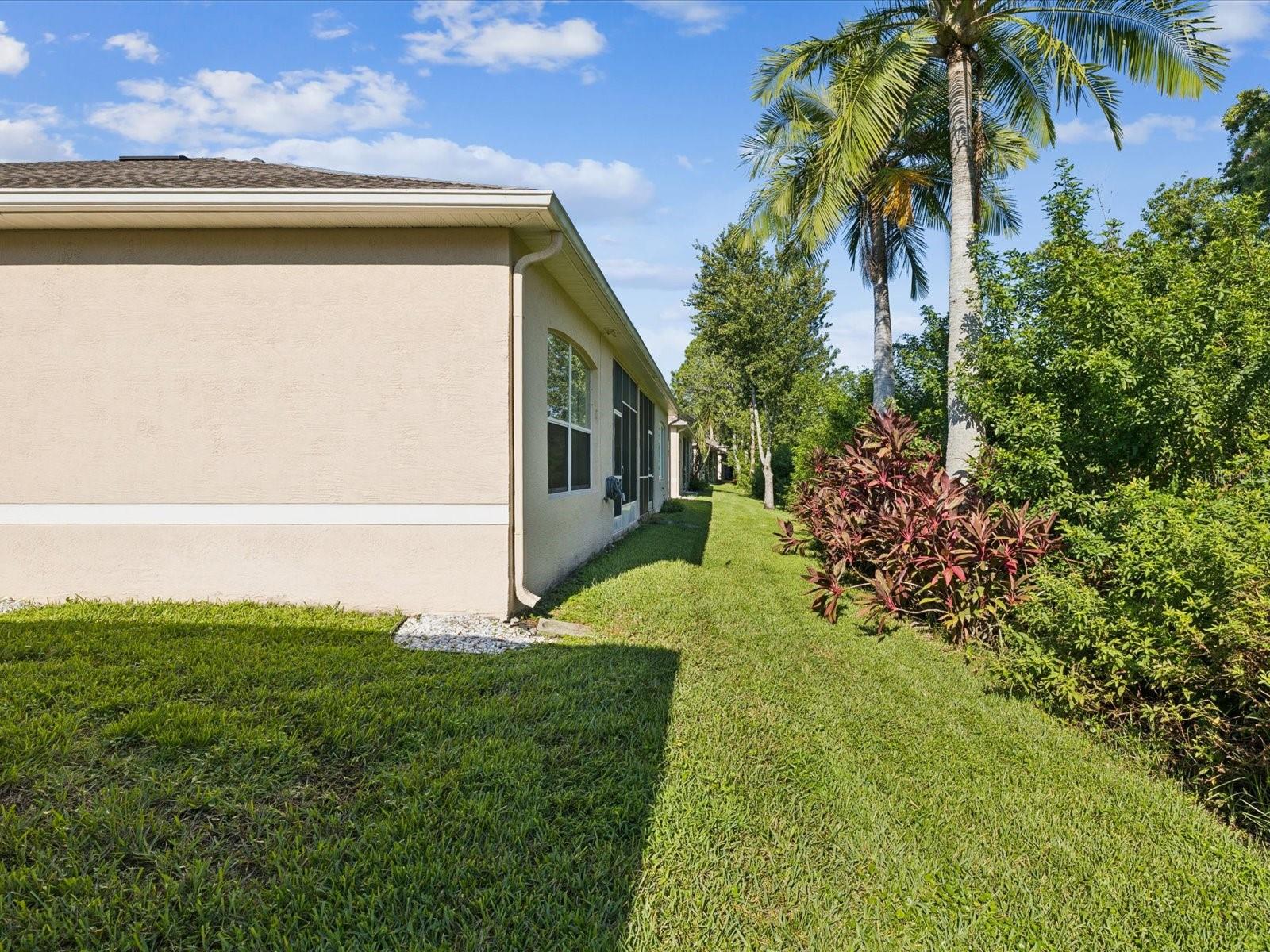 2649 TOTTENHAM DR — photo 32