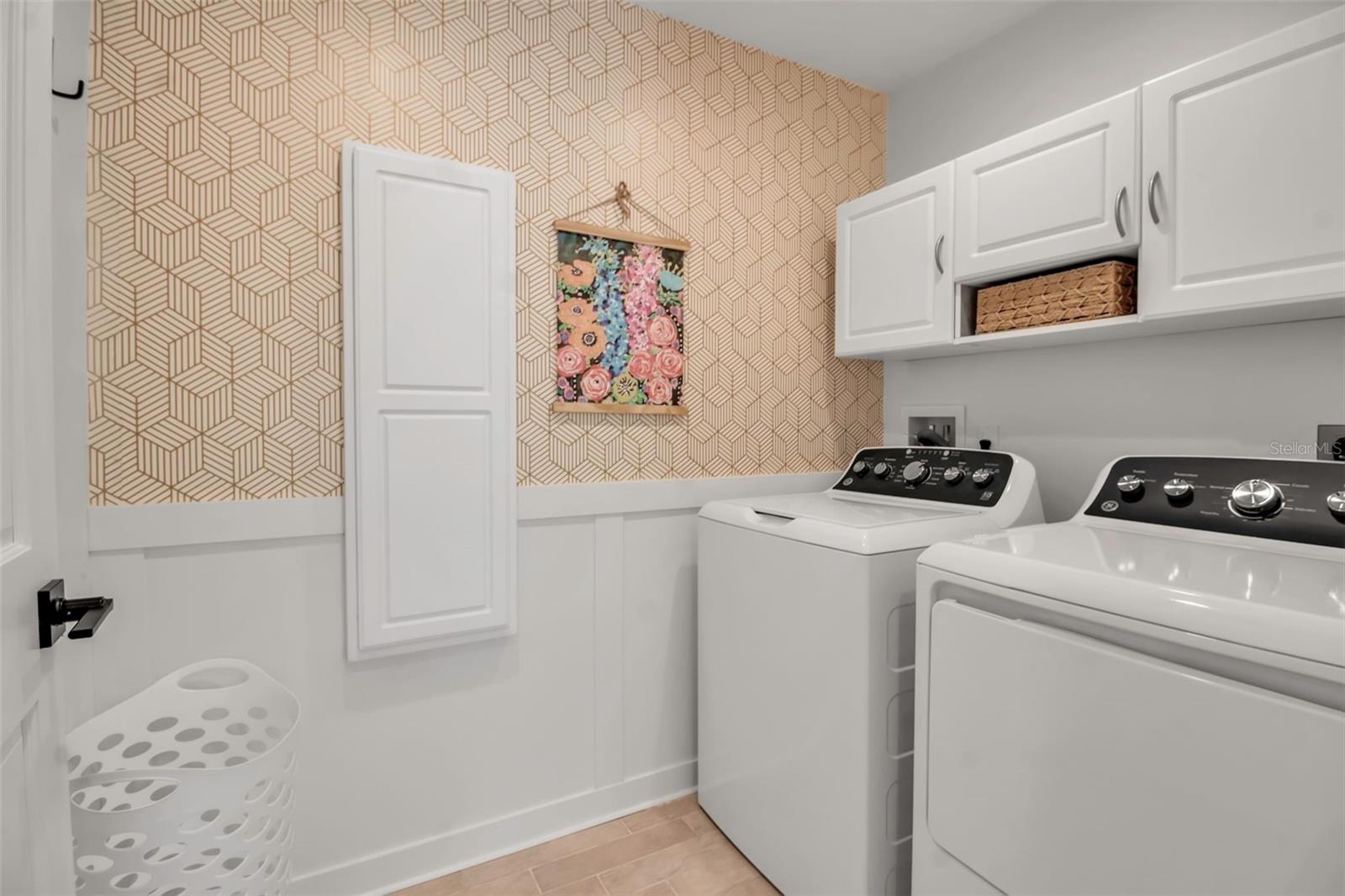 207 PEACOCK LN — photo 28