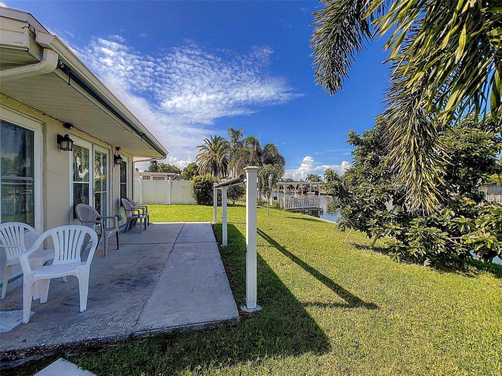 2349 HAMA DR — photo 32