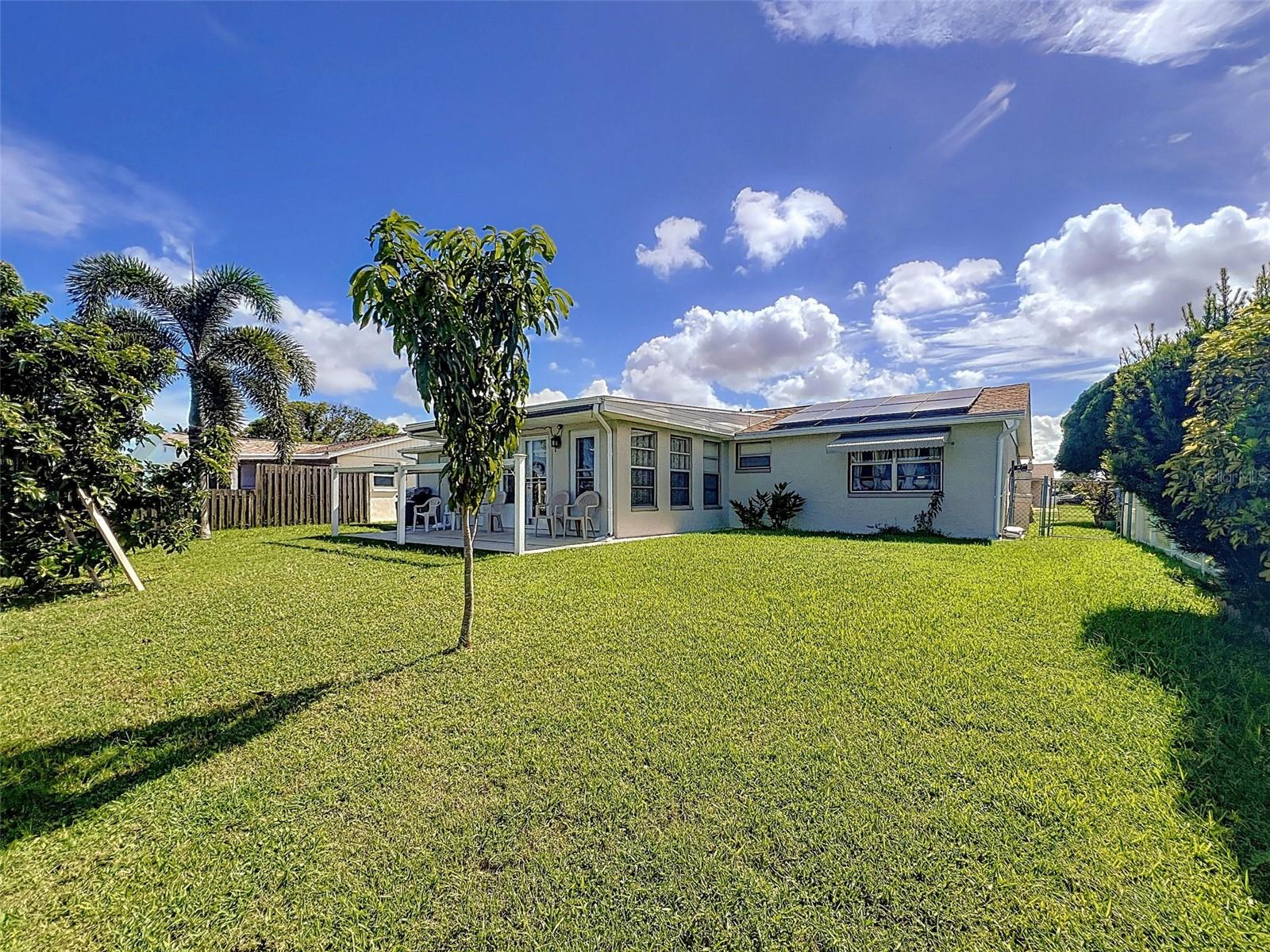 2349 HAMA DR — photo 34