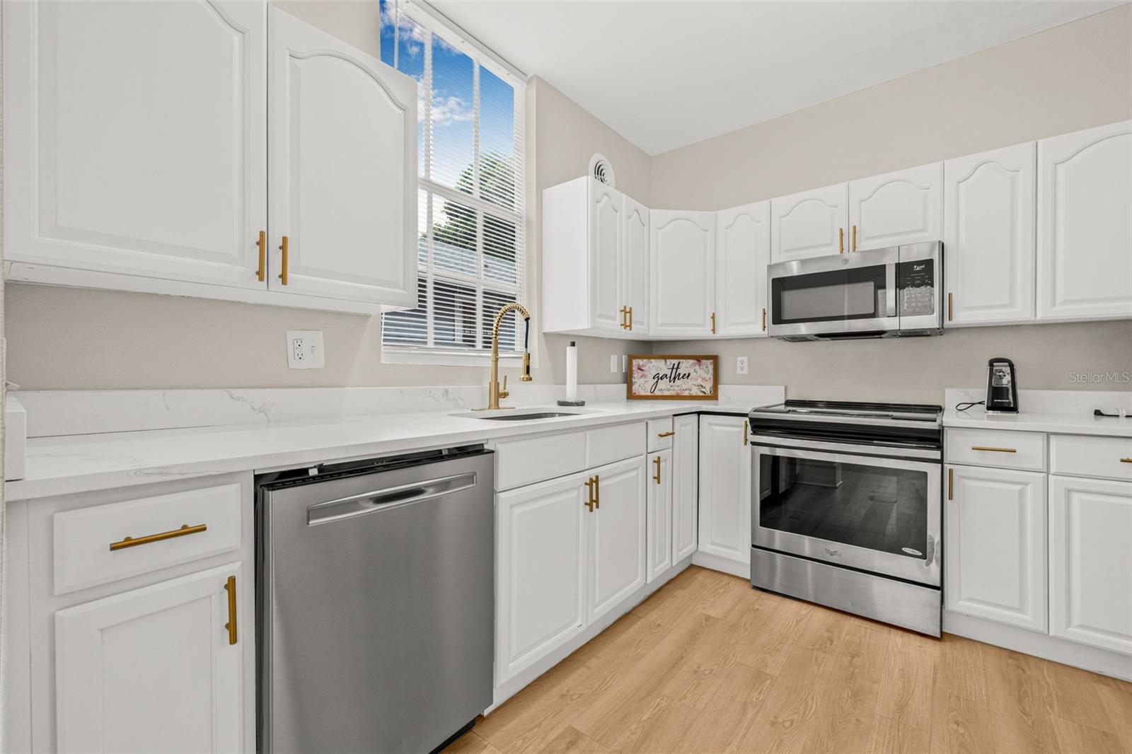 1207 E 17TH AVE — photo 9