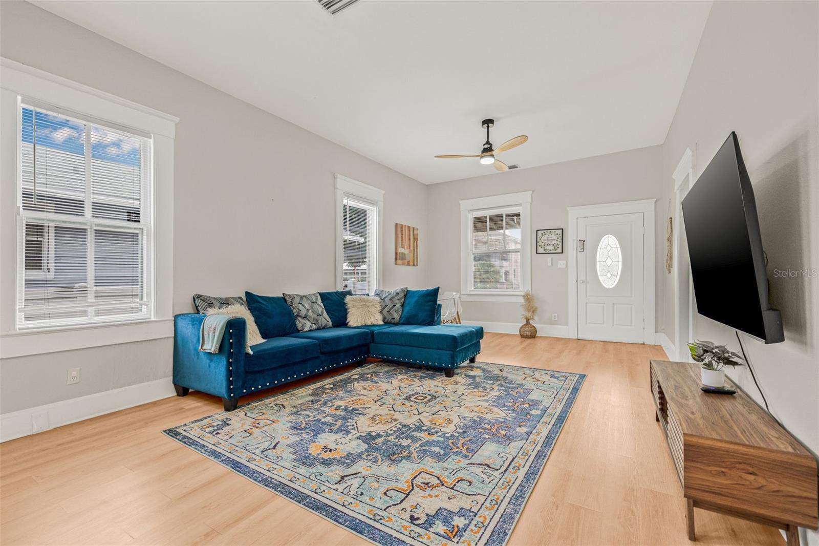 1207 E 17TH AVE — photo 18