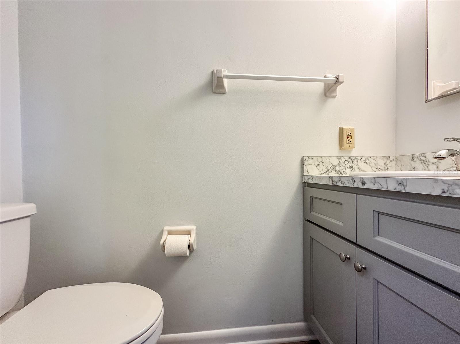 3202 W DE LEON ST #B — photo 10