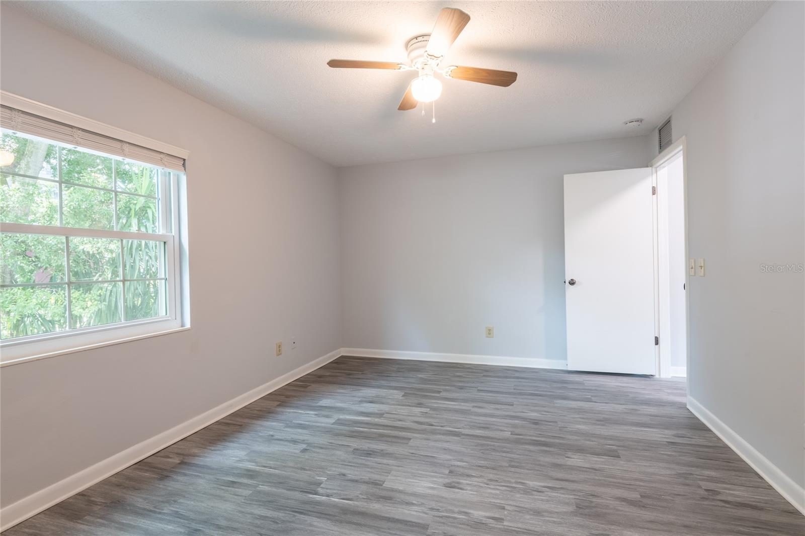 3202 W DE LEON ST #B — photo 24