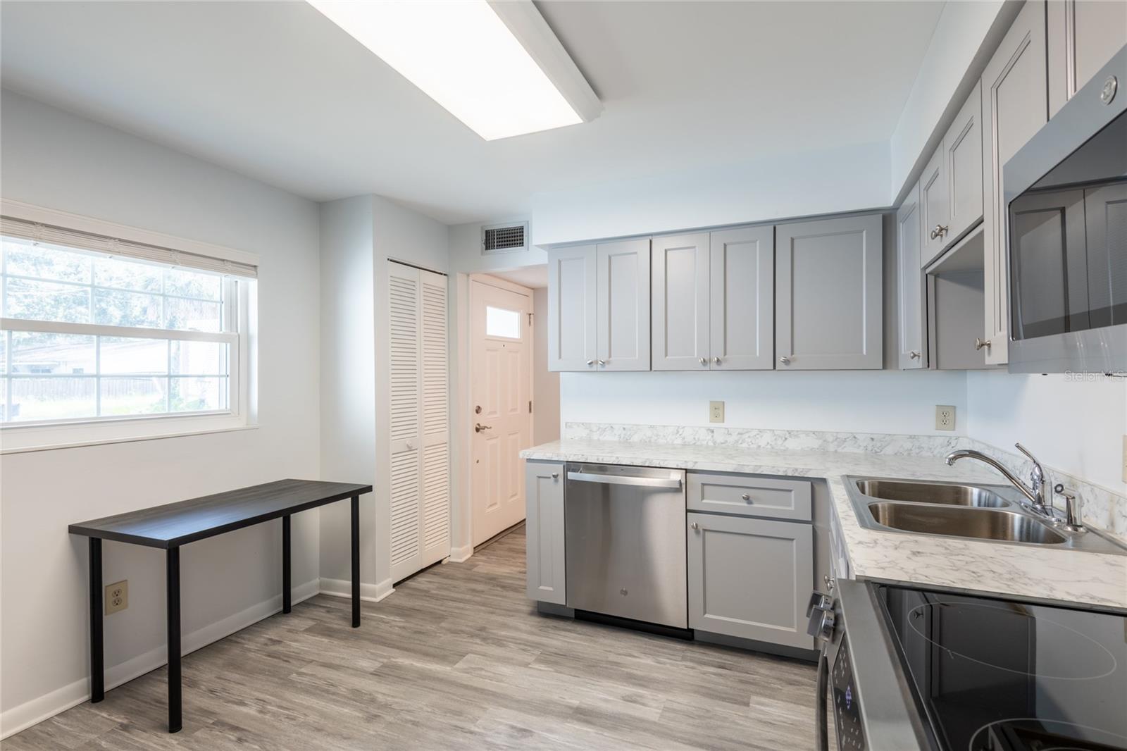3202 W DE LEON ST #B — photo 6