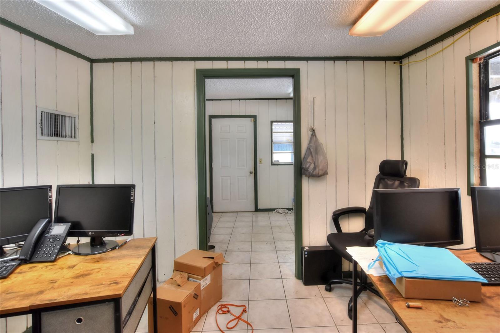 3701 E TRAPNELL RD — photo 23