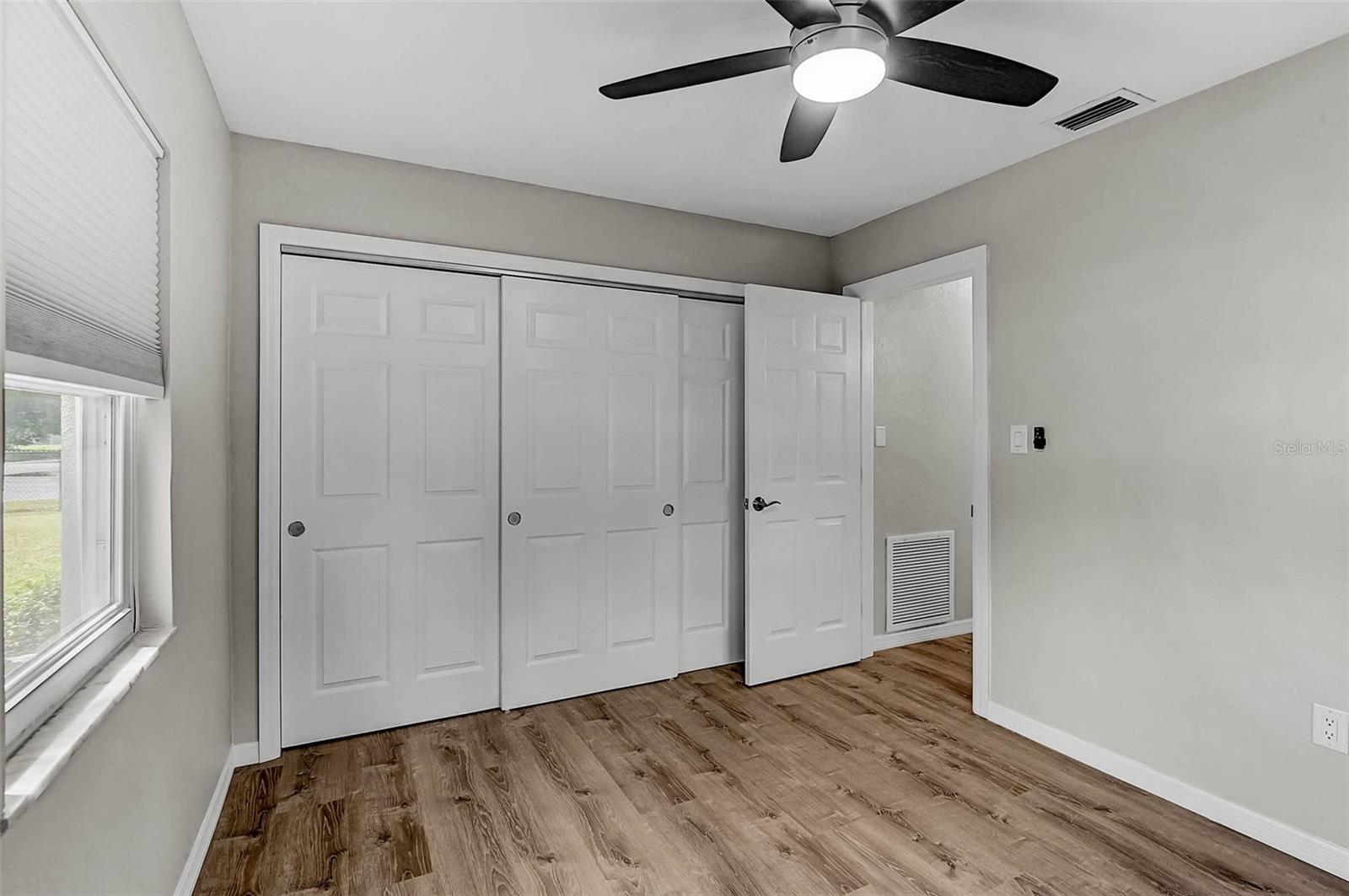 102 20TH ST NE — photo 28