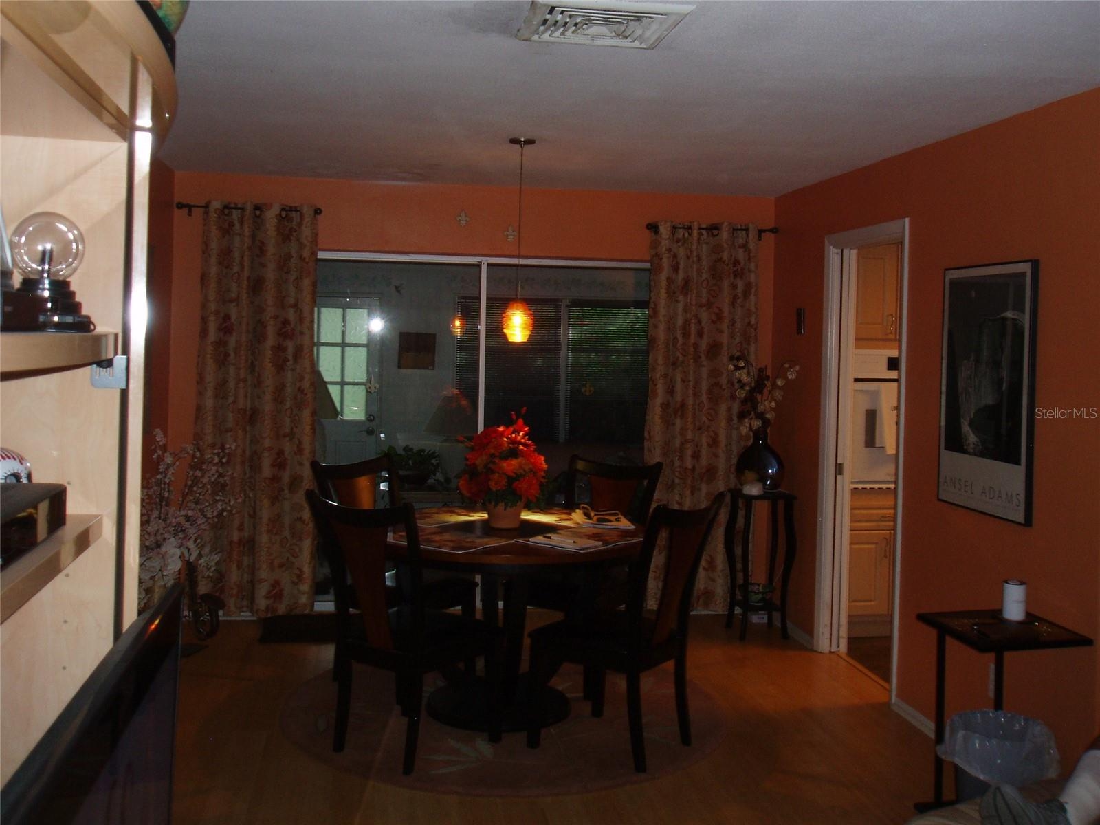 120 SW MONROE CIR N — photo 13