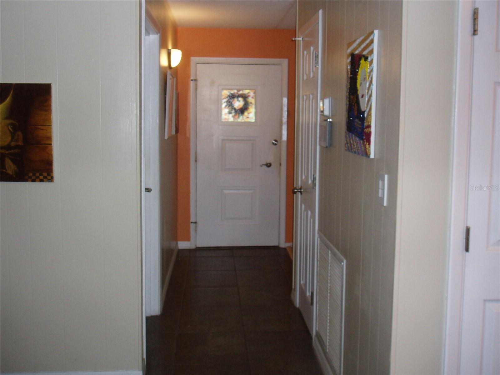 120 SW MONROE CIR N — photo 4