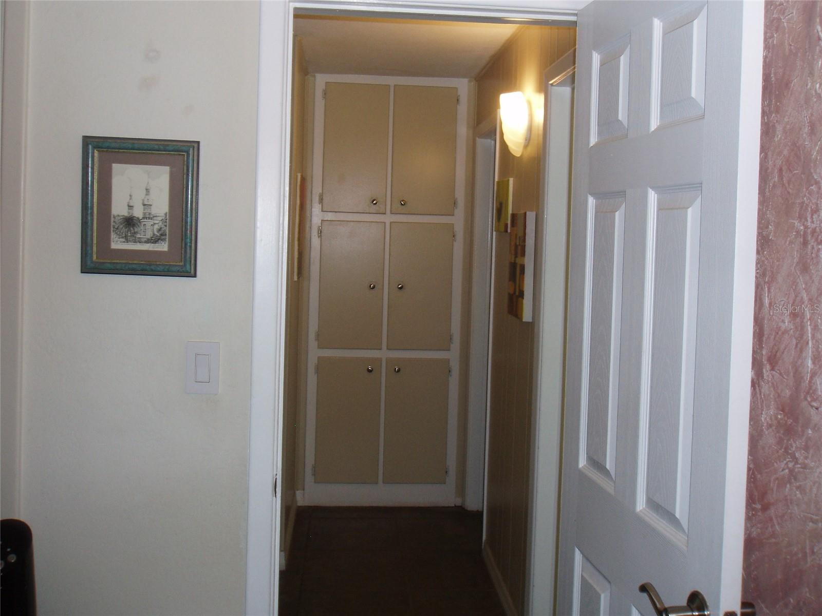 120 SW MONROE CIR N — photo 15