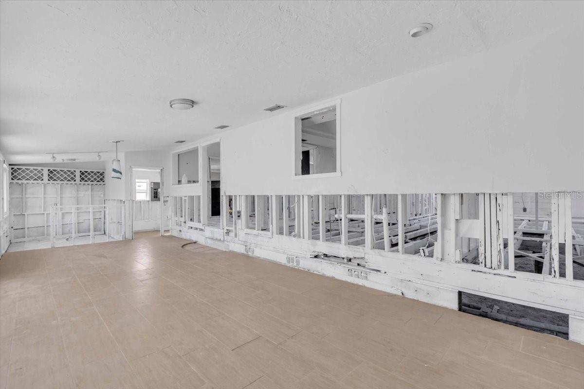 524 PALM AVE — photo 31