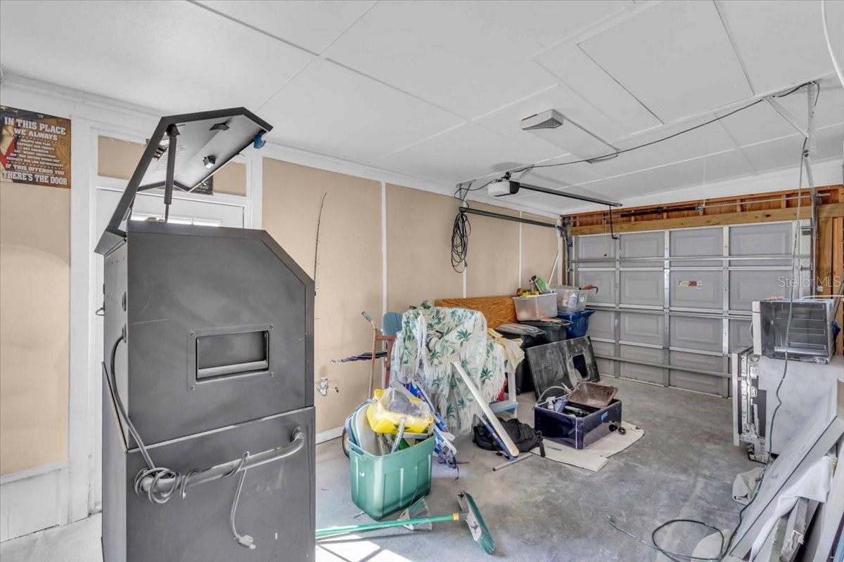 524 PALM AVE — photo 32