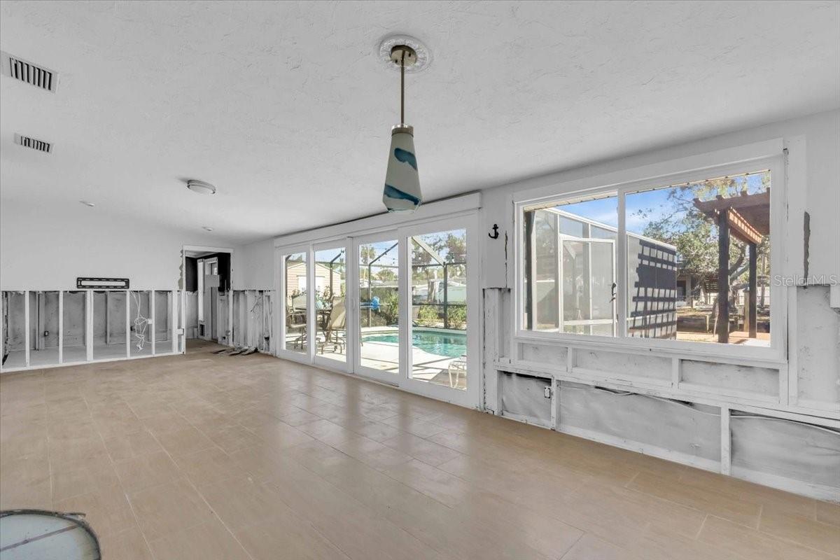 524 PALM AVE — photo 26