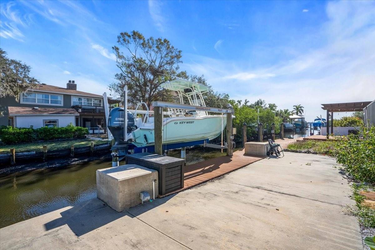 524 PALM AVE — photo 9