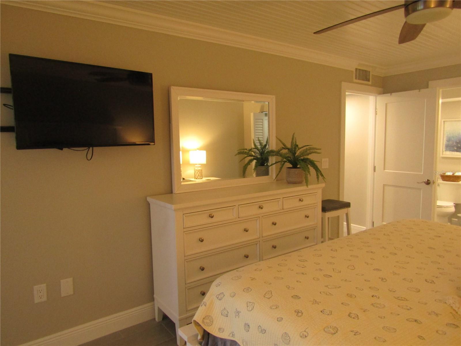 999 INLET CIR #B104 — photo 14