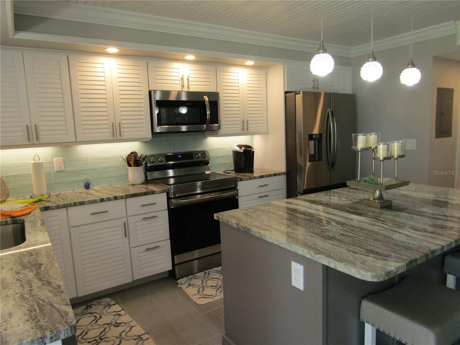 999 INLET CIR #B104 — photo 5