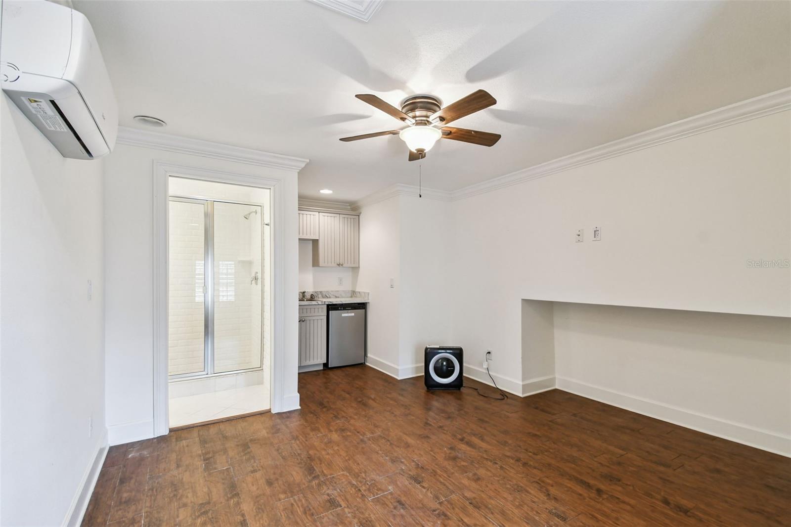 5405 LEILANI DR — photo 81