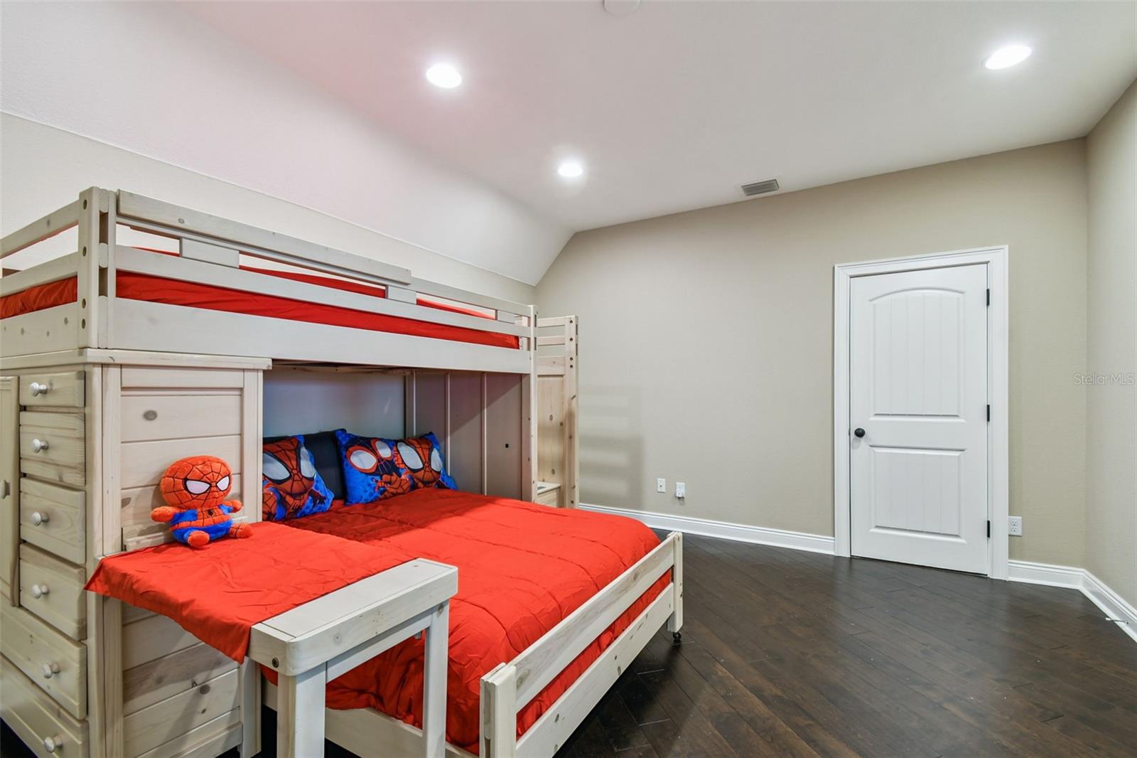5405 LEILANI DR — photo 45