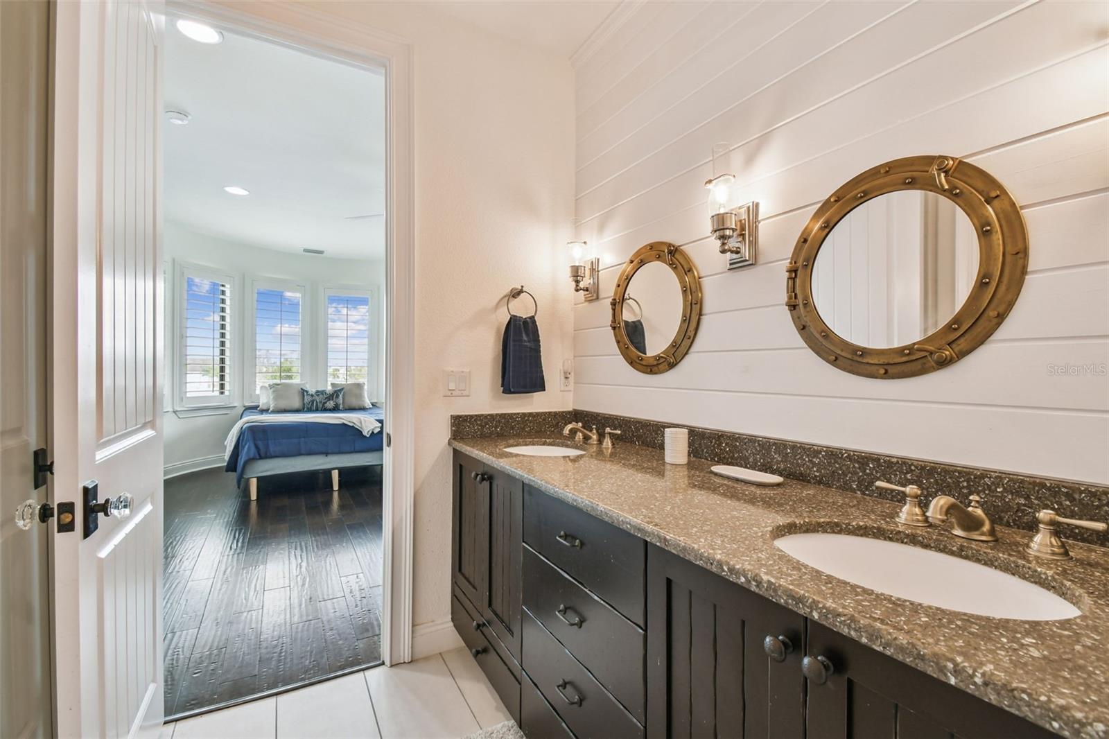 5405 LEILANI DR — photo 43