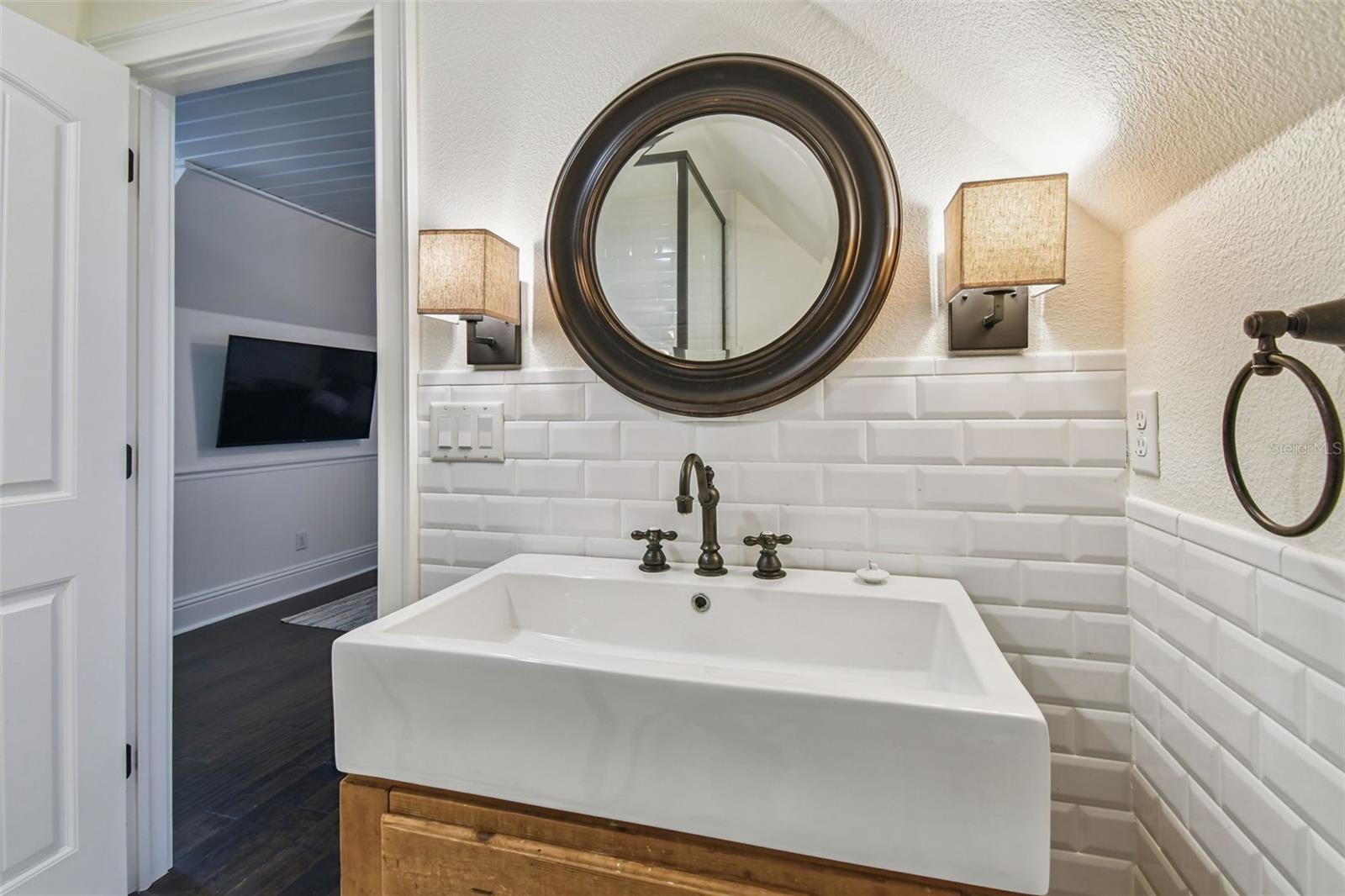 5405 LEILANI DR — photo 55