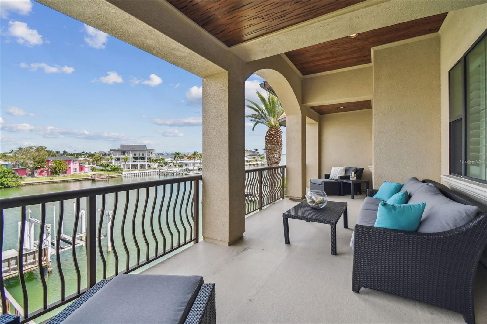5405 LEILANI DR — photo 47