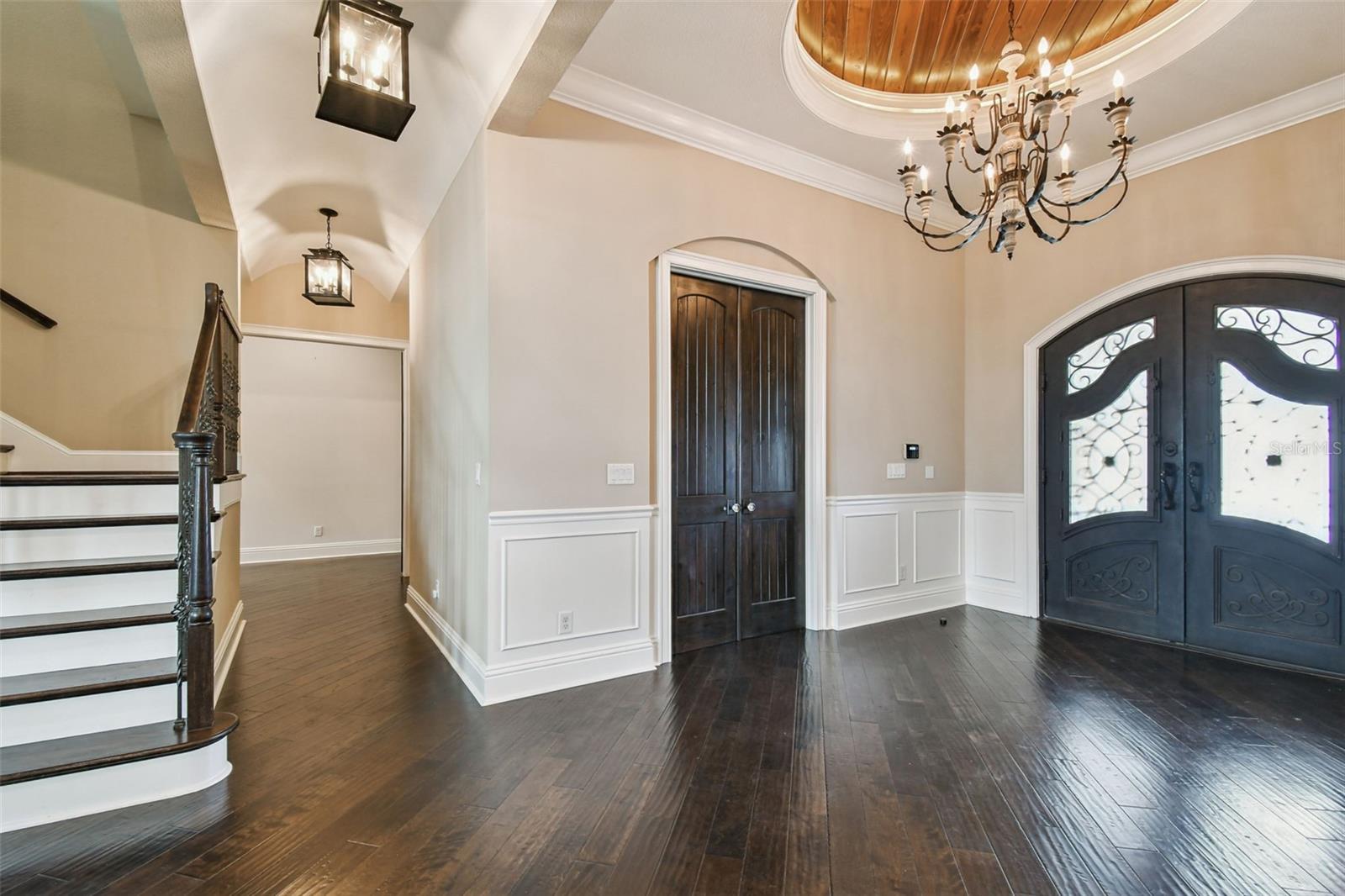 5405 LEILANI DR — photo 8