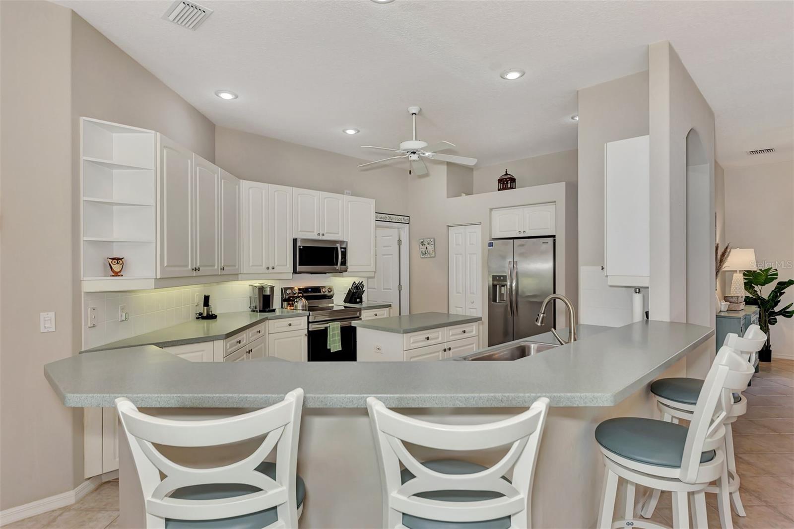 383 CEDARBROOK CT — photo 21