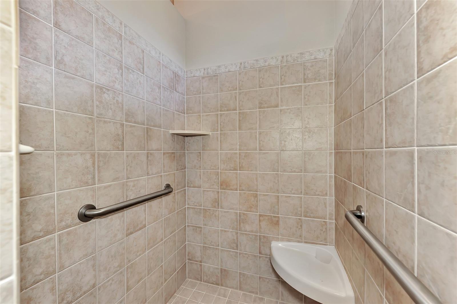 383 CEDARBROOK CT — photo 41