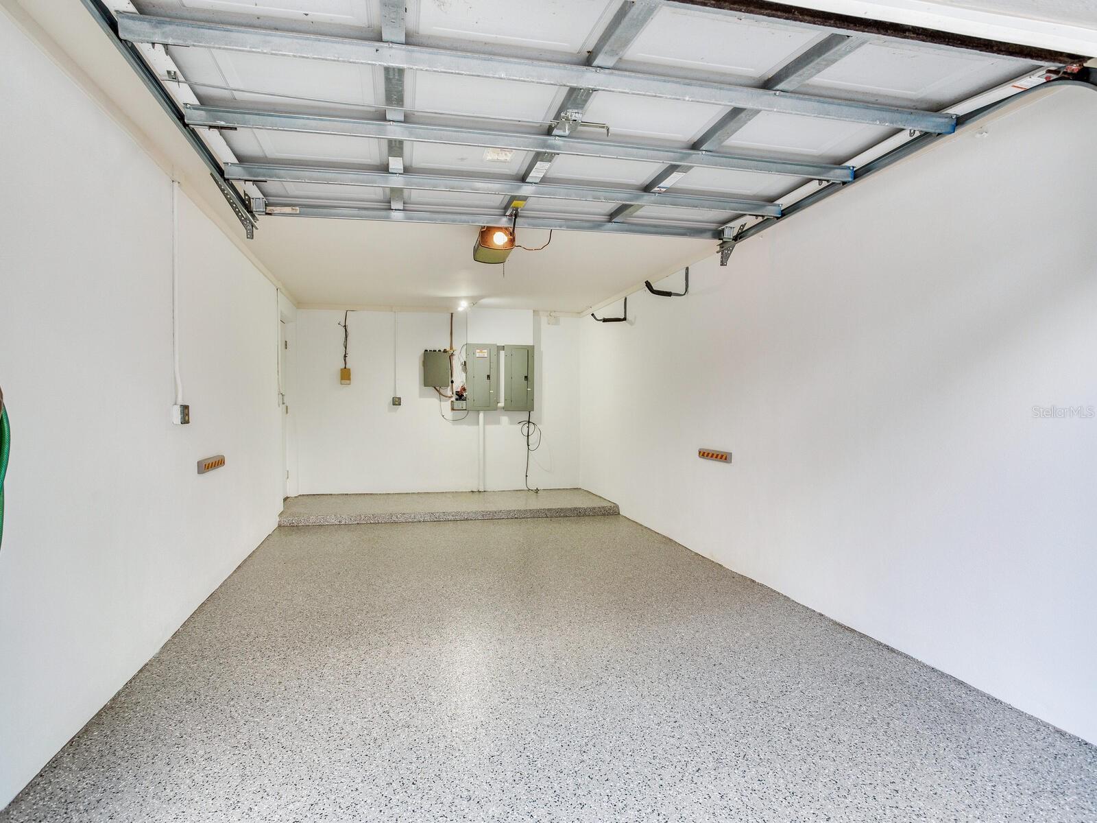 5010 BAYSHORE BLVD #7 — photo 36