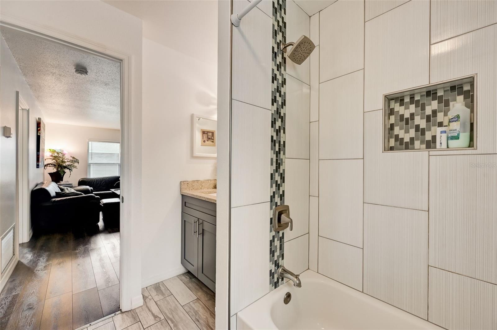 618 S OSPREY AVE — photo 22