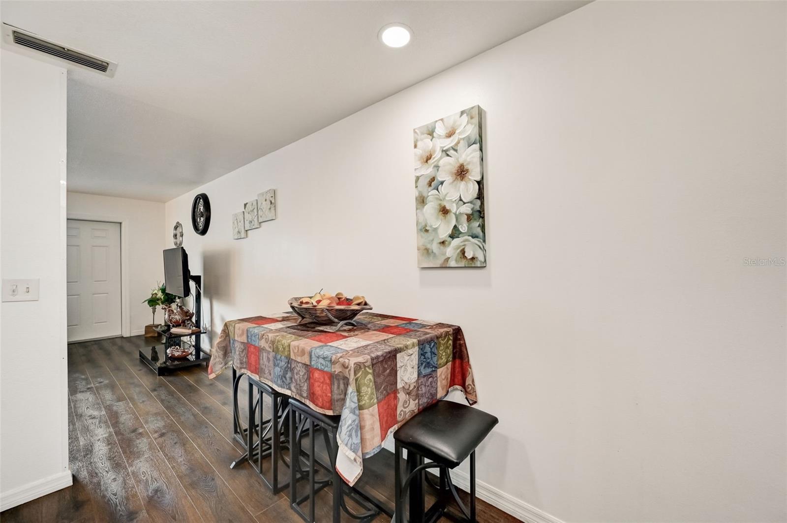 618 S OSPREY AVE — photo 12