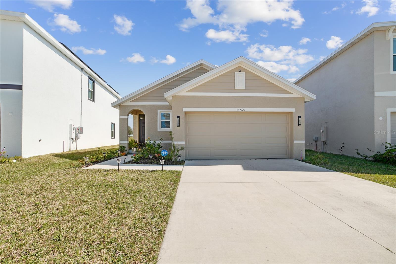 10665 PENNY GALE LOOP — photo 2