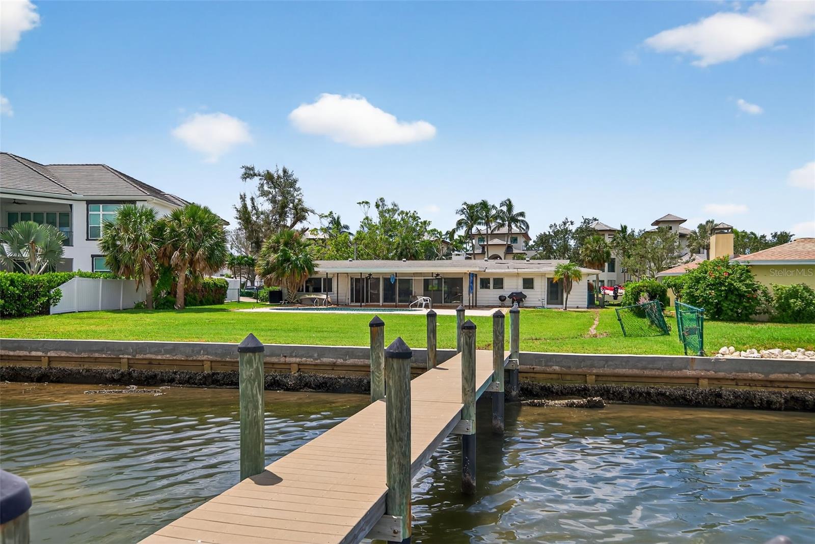 377 S SHORE DR — photo 12