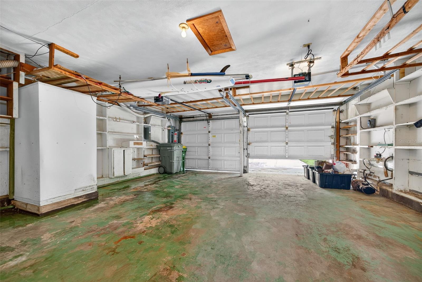 377 S SHORE DR — photo 18