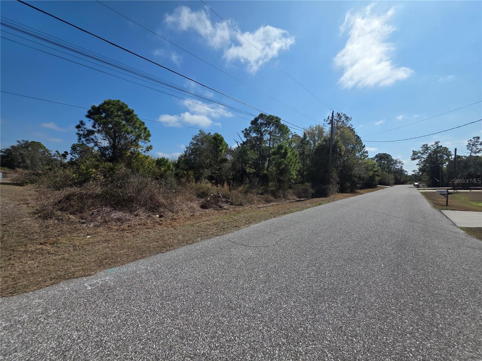 N DEER RUN RD — photo 3