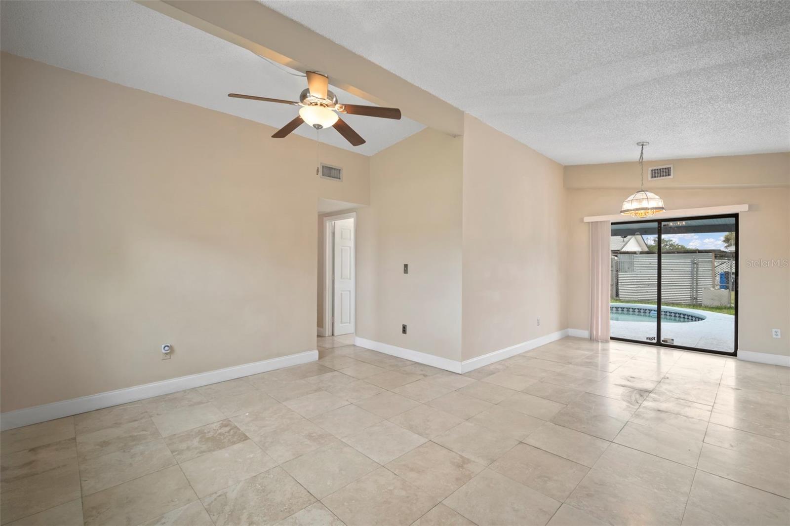4712 BESSIE RD — photo 9