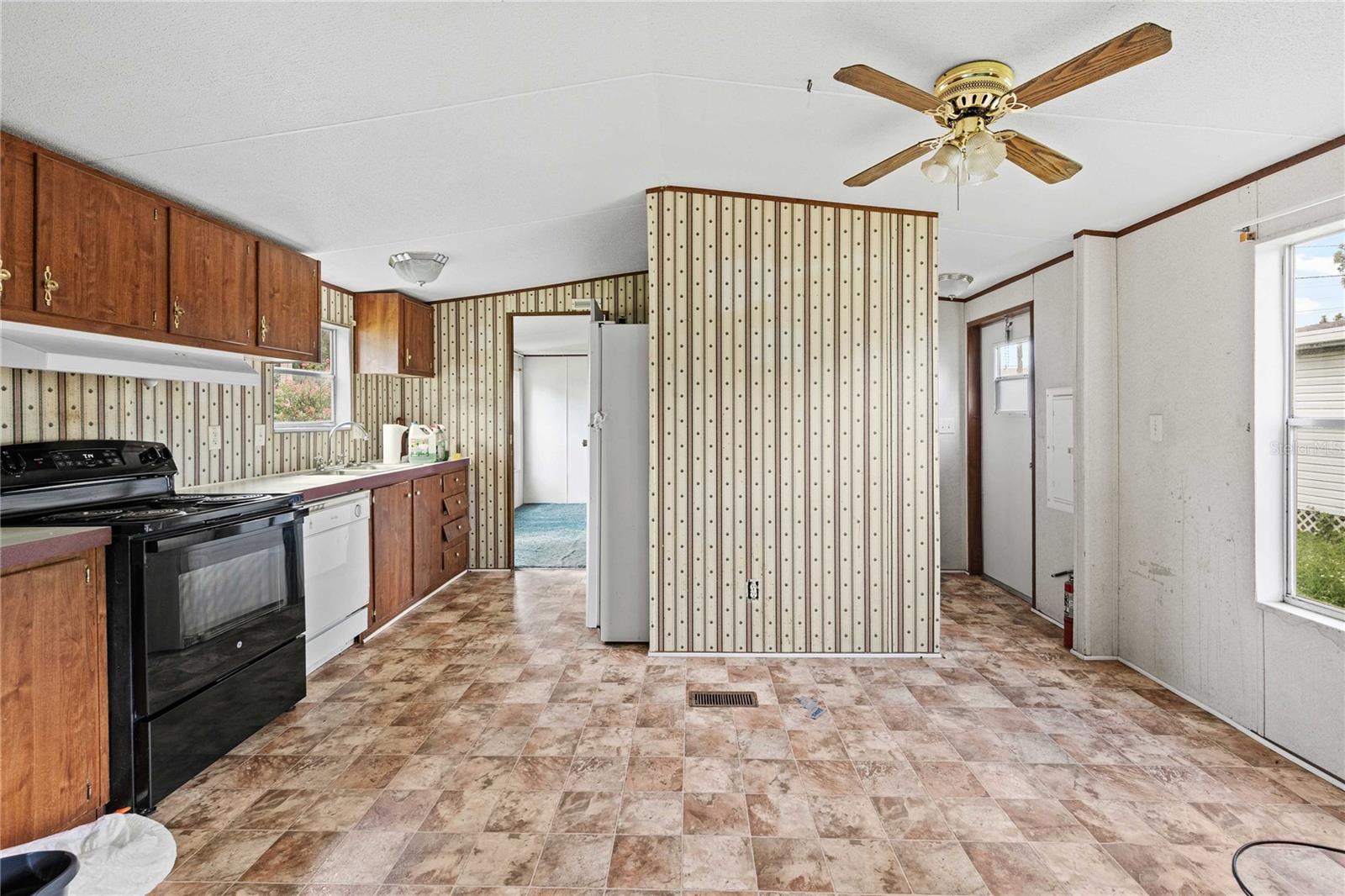 39140 ORIENT AVE — photo 21