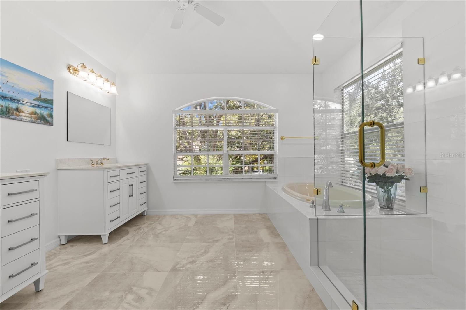 2328 WARWICK DR — photo 44
