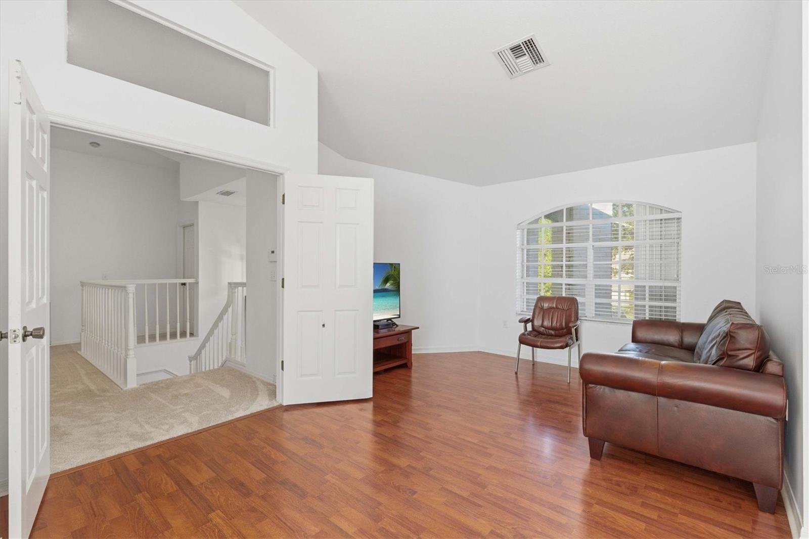 2328 WARWICK DR — photo 39