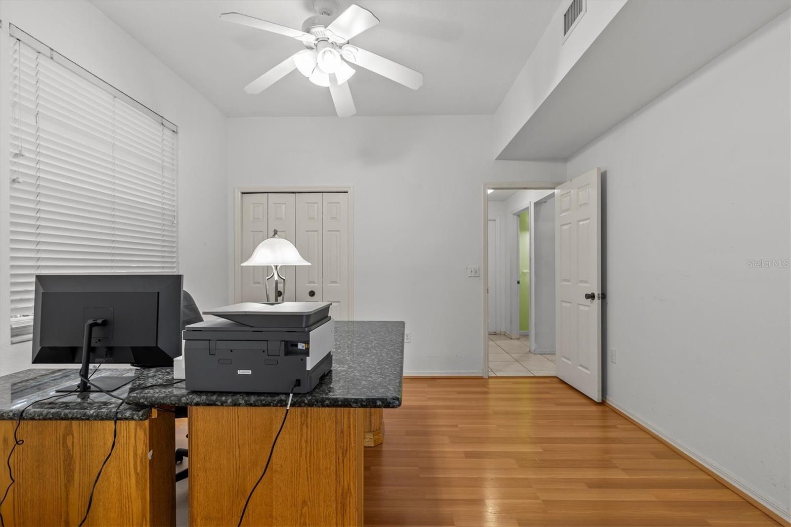2328 WARWICK DR — photo 34